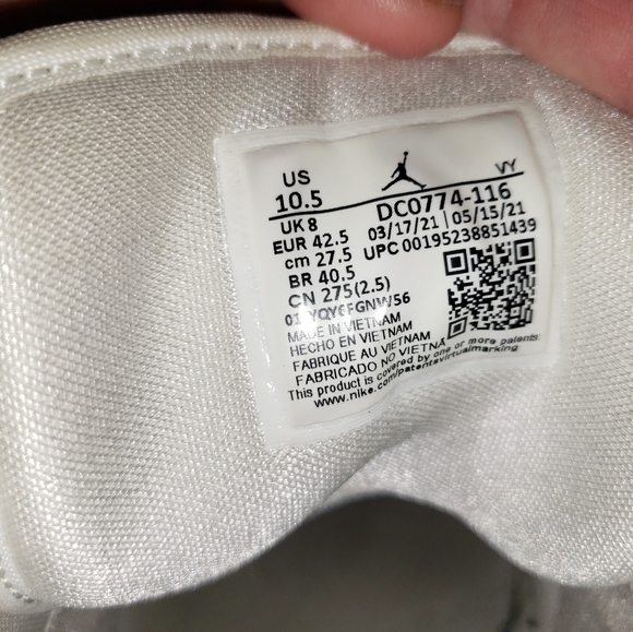 COPY - Womens Air Jordan 1 Low - Picture 5 of 7